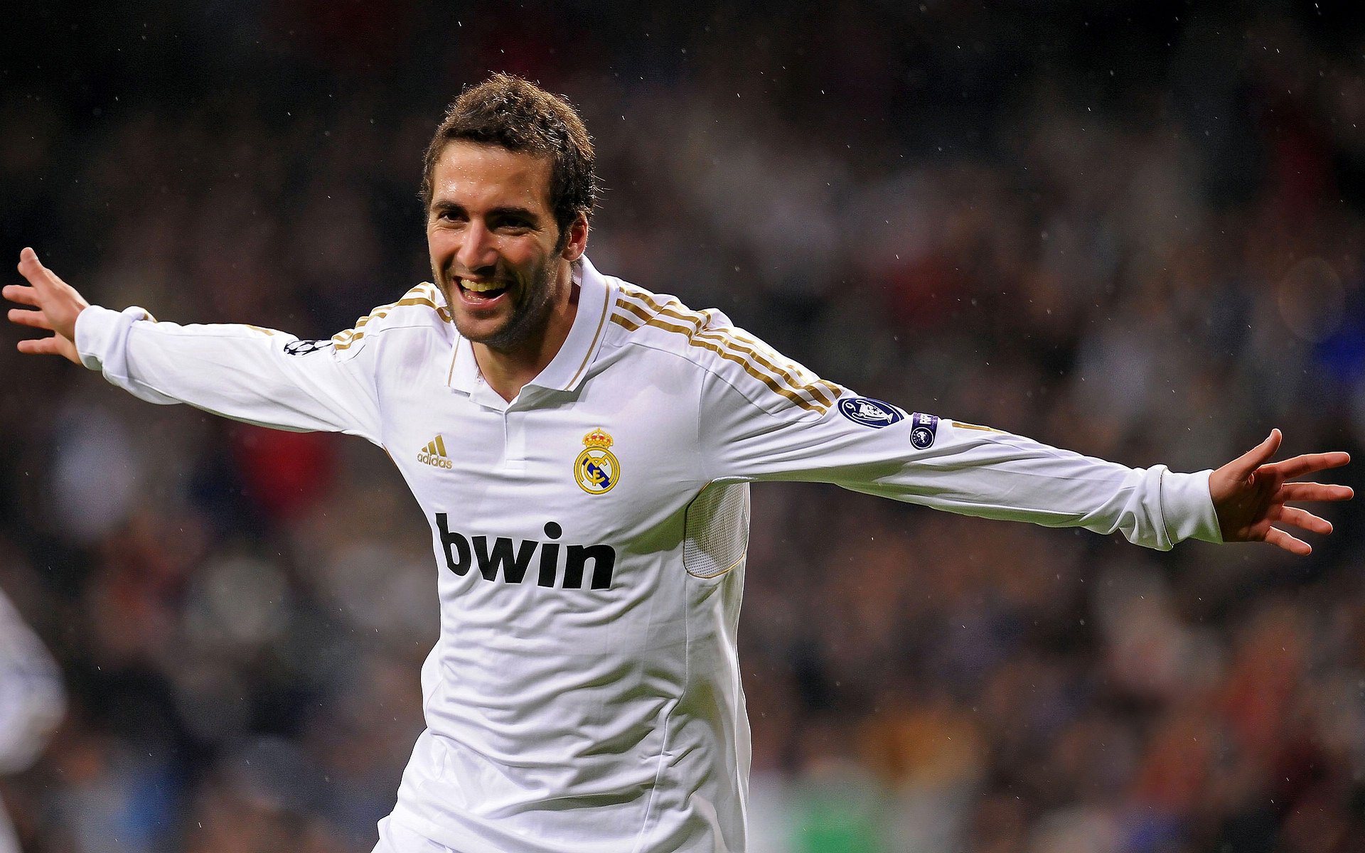 _体育迷超级粉丝节：互动体验让你嗨翻天_，体育宠粉季