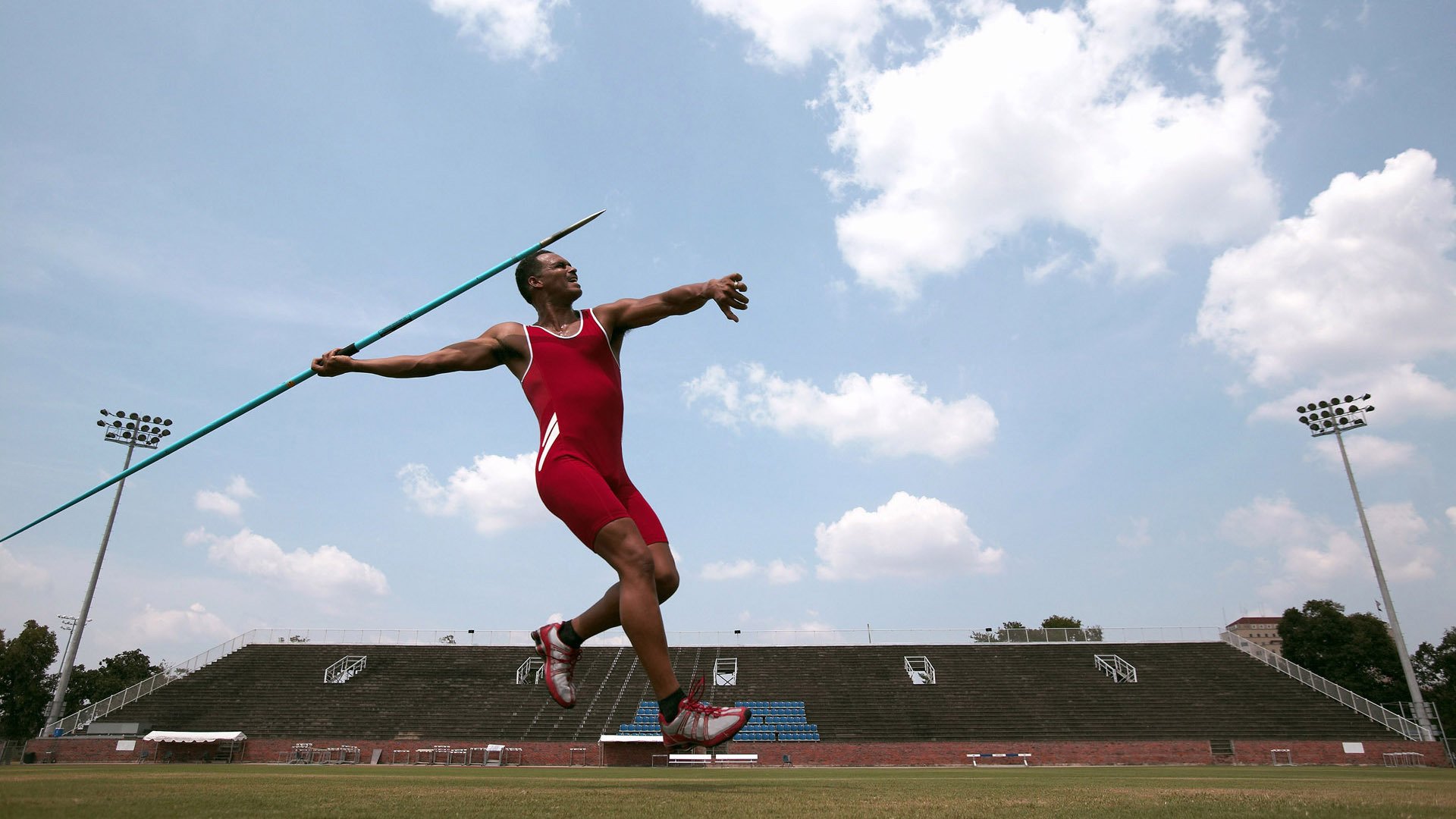 “未来科技加持：新能源引领WRC新潮流”，未来新能源是什么燃料