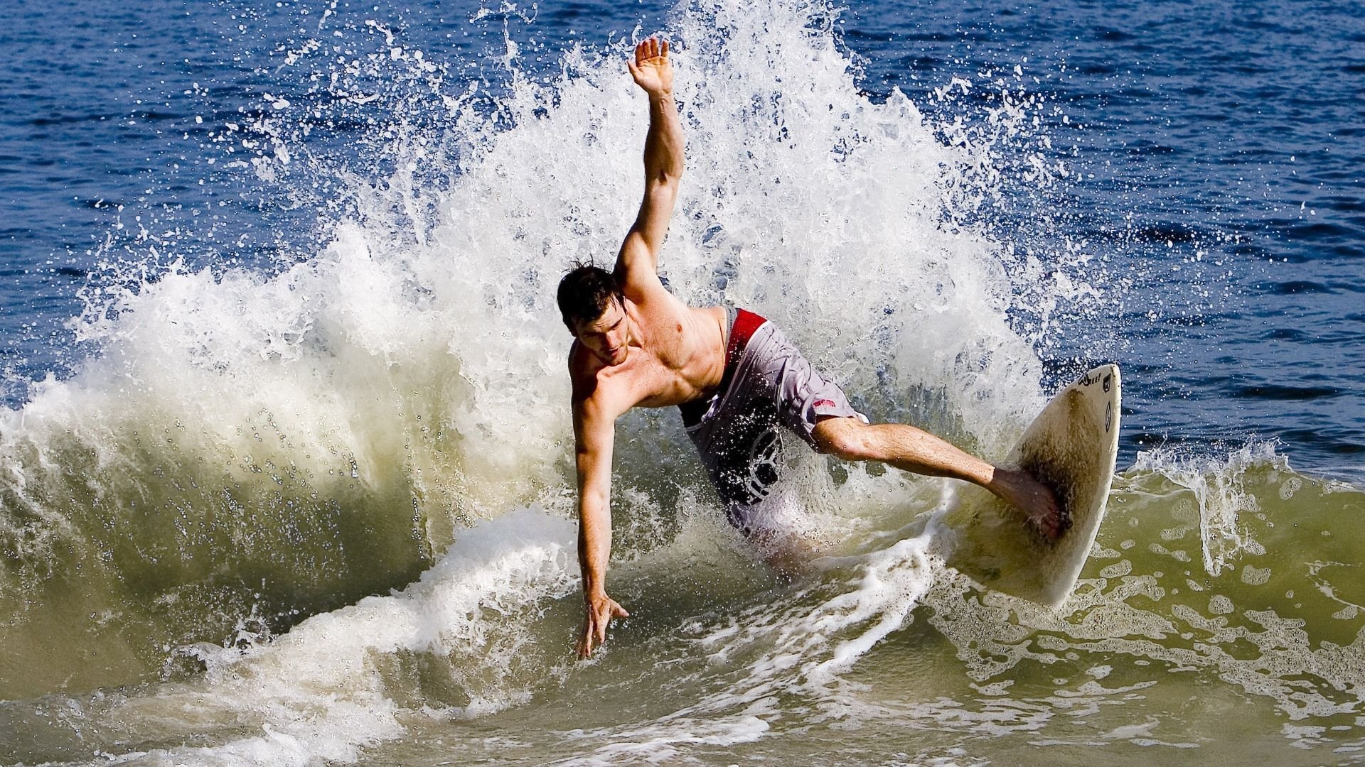 “球场花絮：明星私下趣味趣事大公开”，明星踢球